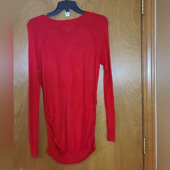 Beautiful Red Soft Knit Gathered Side Motherhood Maternity Blouse, Size M - Picture 4 of 5